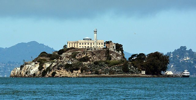 Alcatraz docents show avian side of “The Rock”